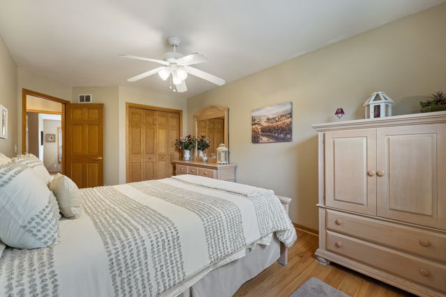 N775 W Curtis Square, Geneva, IL 60134