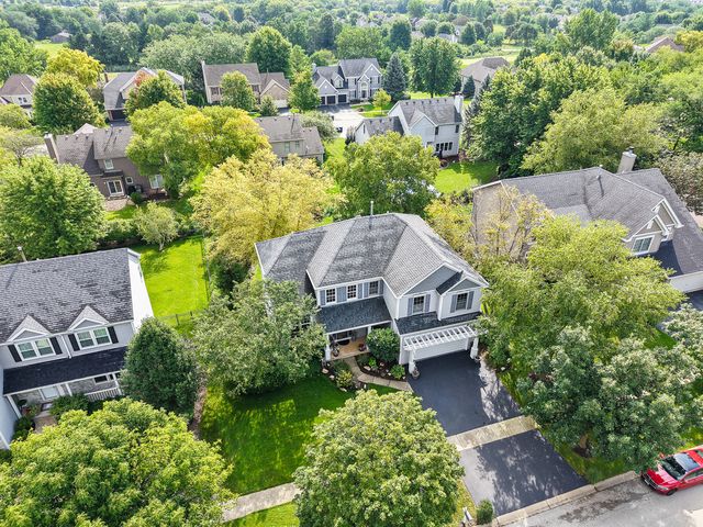 N775 W Curtis Square, Geneva, IL 60134