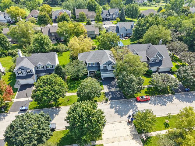 N775 W Curtis Square, Geneva, IL 60134