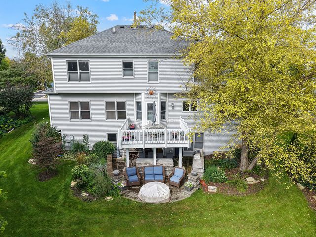 N775 W Curtis Square, Geneva, IL 60134