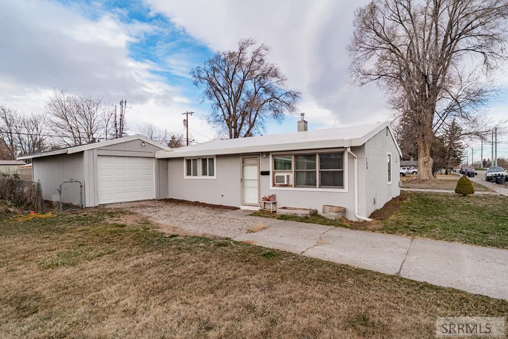 235 NW Bonneville Drive, Idaho Falls, ID 83401