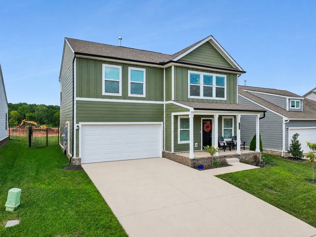 633 Cedar Brook Dr, White House, TN 37188