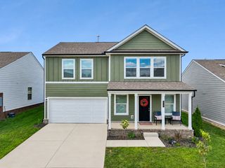 633 Cedar Brook Dr, White House, TN 37188