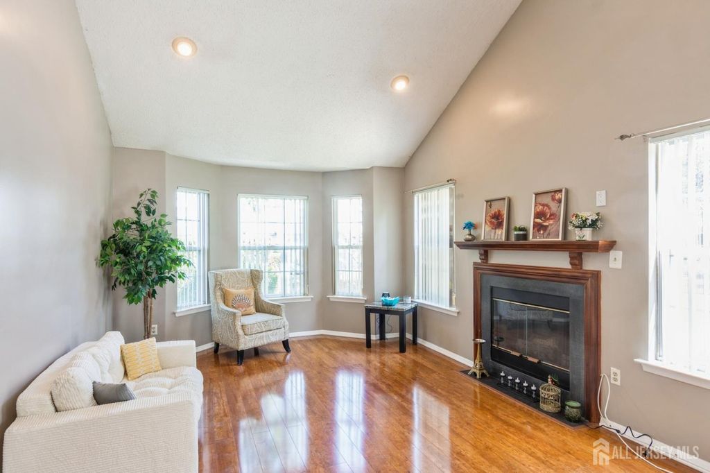 393 Draco Road, Piscataway, NJ 08854