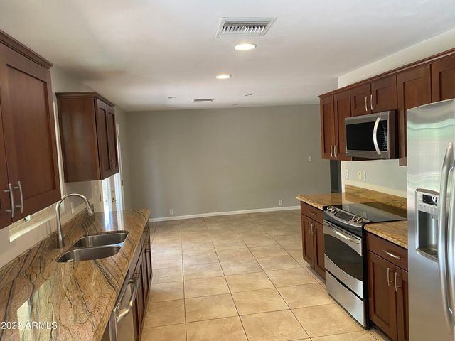 2126 S VENTURA Drive, Tempe, AZ 85282