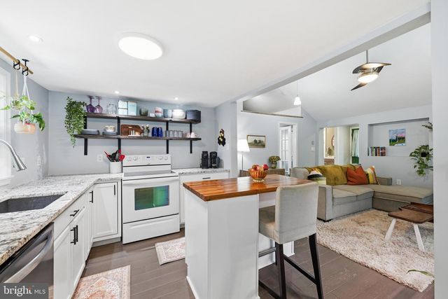 4583 N RIVER DR, Bensalem, PA 19020