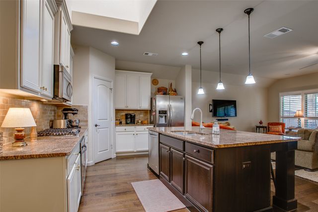 6060 Warmouth Drive, Fort Worth, TX 76179