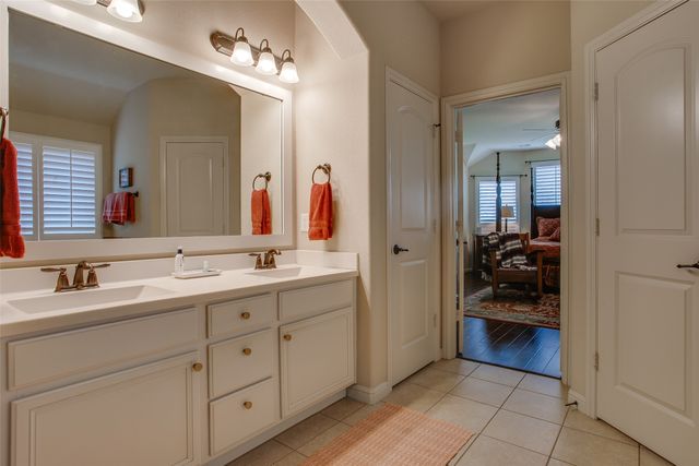 6060 Warmouth Drive, Fort Worth, TX 76179