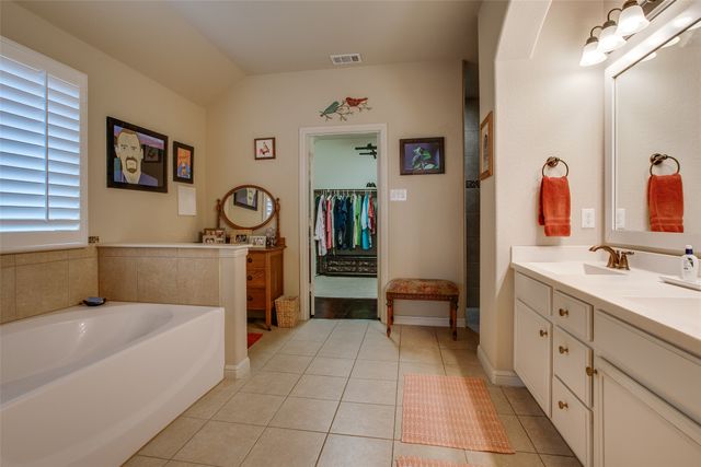 6060 Warmouth Drive, Fort Worth, TX 76179