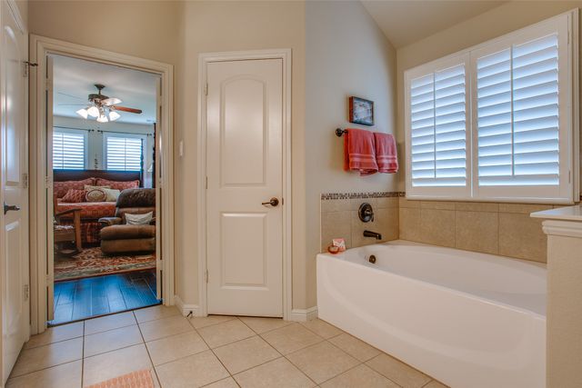 6060 Warmouth Drive, Fort Worth, TX 76179