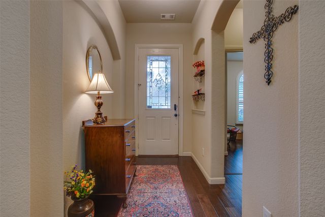 6060 Warmouth Drive, Fort Worth, TX 76179