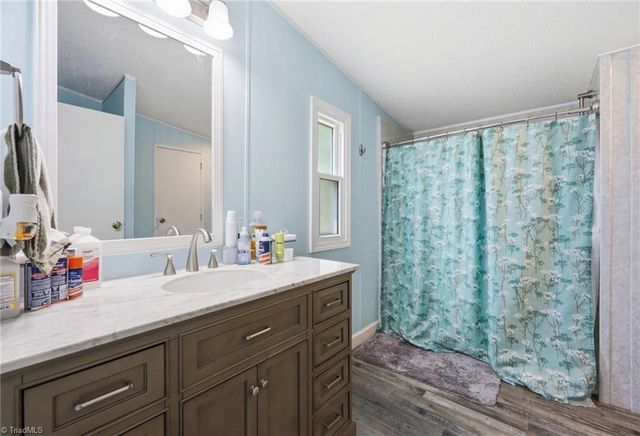 180 B Austin Drive, Eden, NC 27288
