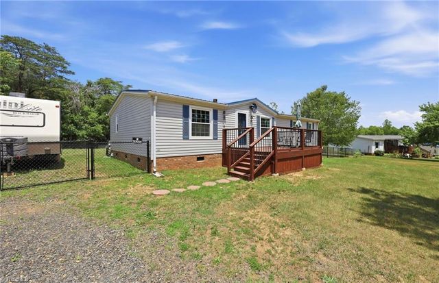 180 B Austin Drive, Eden, NC 27288
