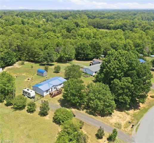 180 B Austin Drive, Eden, NC 27288