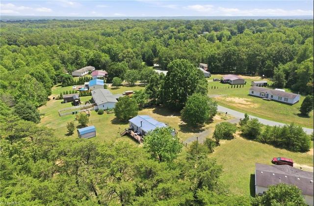 180 B Austin Drive, Eden, NC 27288