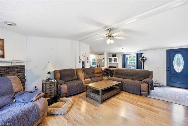 180 B Austin Drive, Eden, NC 27288