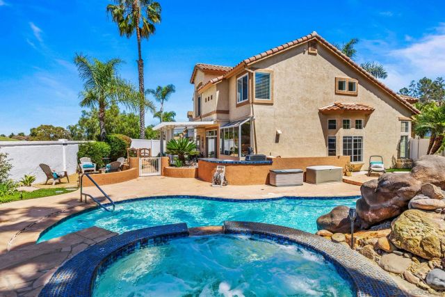 1021 Museum Ct, Oceanside, CA 92057