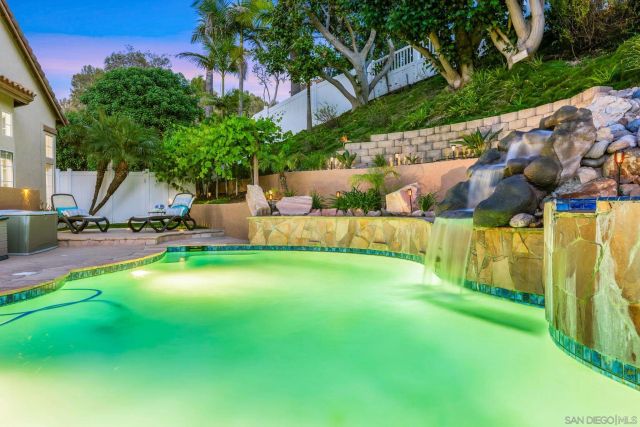 1021 Museum Ct, Oceanside, CA 92057