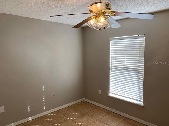 1123 BREEZY KNOLL STREET, Minneola, FL 34715