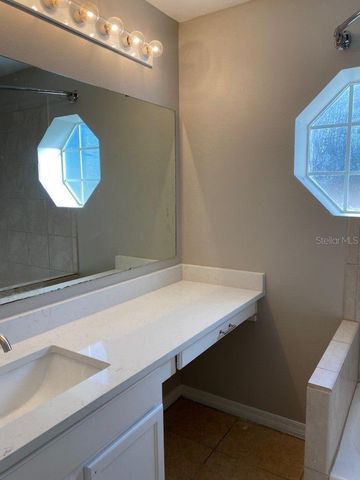 1123 BREEZY KNOLL STREET, Minneola, FL 34715