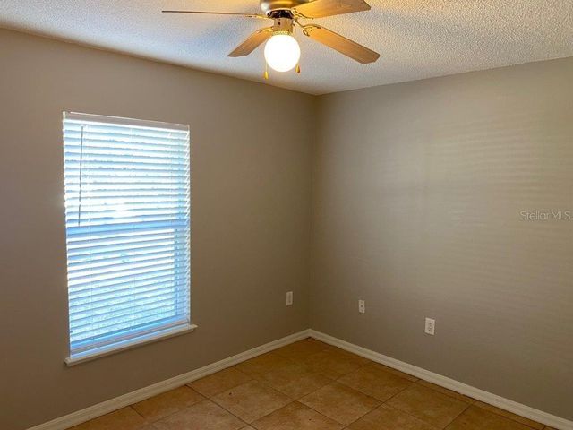 1123 BREEZY KNOLL STREET, Minneola, FL 34715