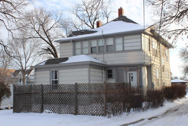 620 Highland Ave, Salina, KS 67401