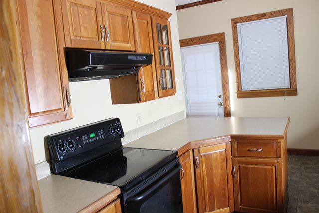 620 Highland Ave, Salina, KS 67401