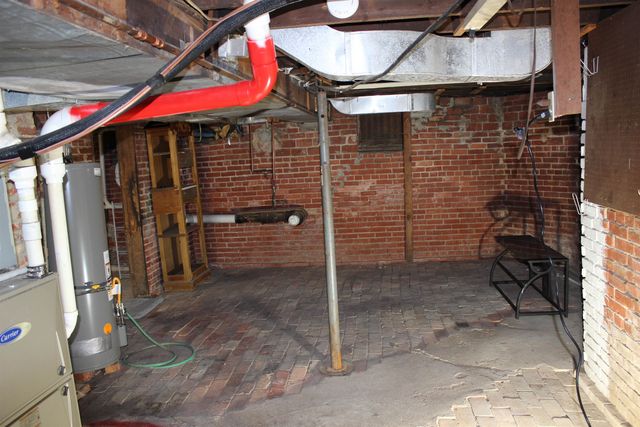 620 Highland Ave, Salina, KS 67401