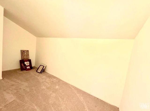 4136 Pinewood Lake Drive, Bakersfield, CA 93309