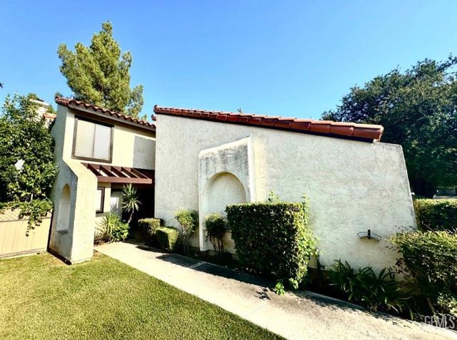 4136 Pinewood Lake Drive, Bakersfield, CA 93309