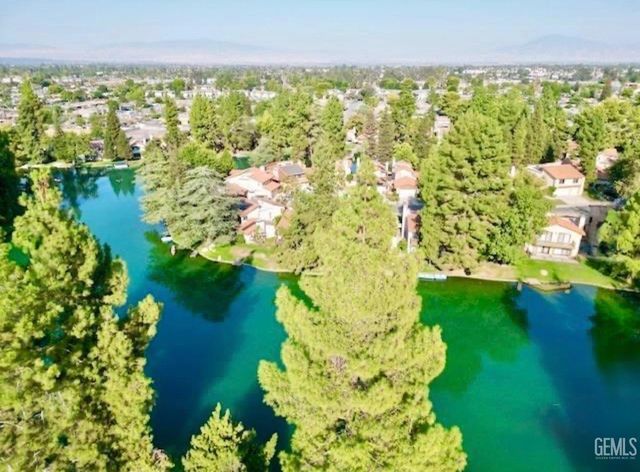 4136 Pinewood Lake Drive, Bakersfield, CA 93309