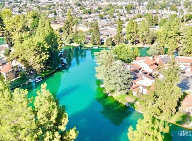 4136 Pinewood Lake Drive, Bakersfield, CA 93309