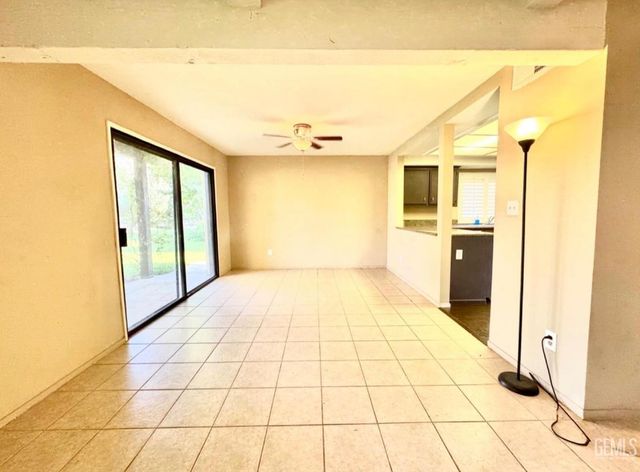 4136 Pinewood Lake Drive, Bakersfield, CA 93309