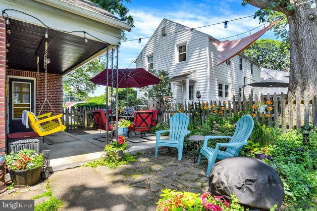 3805 LOCUST LN, Harrisburg, PA 17109