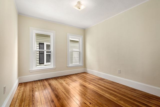 10 Royal St, Boston, MA 02134
