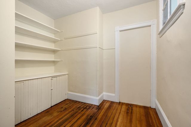 10 Royal St, Boston, MA 02134
