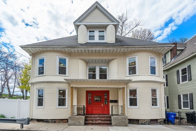 10 Royal St, Boston, MA 02134