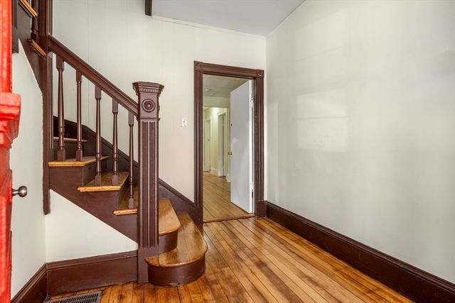 10 Royal St, Boston, MA 02134