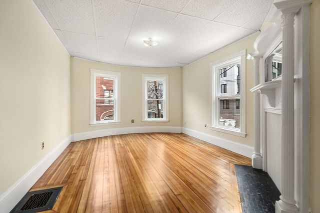 10 Royal St, Boston, MA 02134