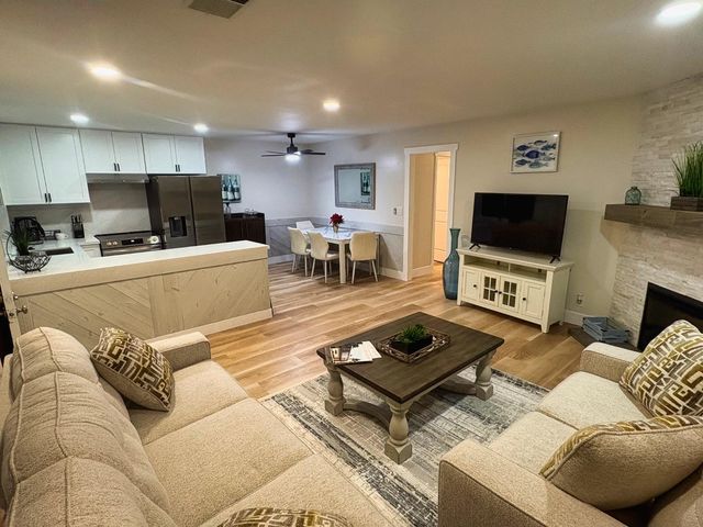 1231 Juniper Drive H, Gilroy, CA 95020