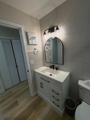 1231 Juniper Drive H, Gilroy, CA 95020