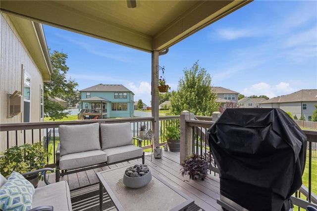 12100 Canna Court, Peculiar, MO 64078