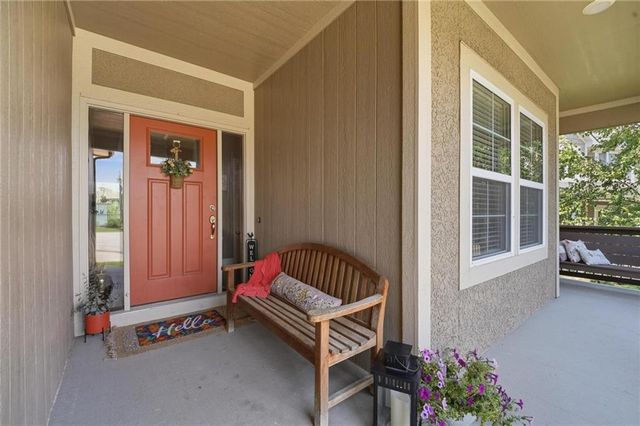 12100 Canna Court, Peculiar, MO 64078