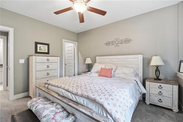 12100 Canna Court, Peculiar, MO 64078