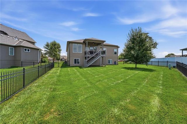 12100 Canna Court, Peculiar, MO 64078