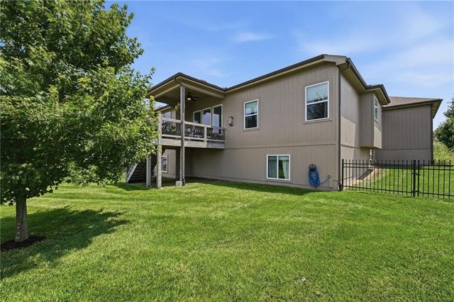 12100 Canna Court, Peculiar, MO 64078