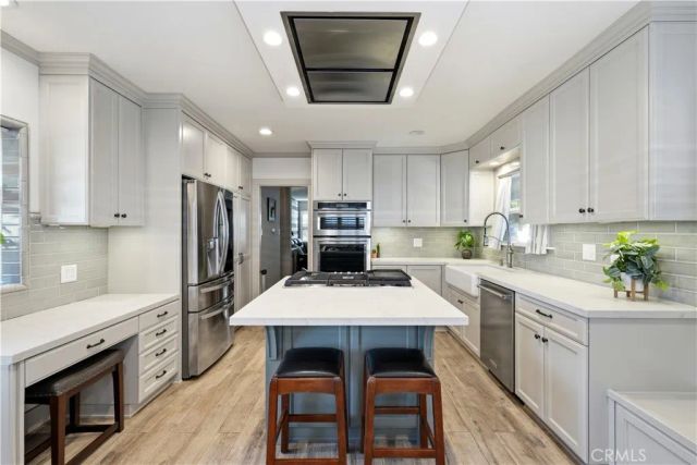 5320 E Pavo Street, Long Beach, CA 90808