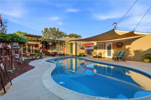 5320 E Pavo Street, Long Beach, CA 90808