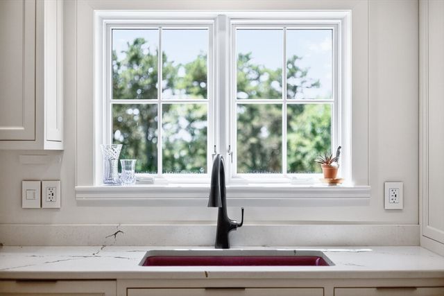 410 Blueberry Pond Dr, Brewster, MA 02631