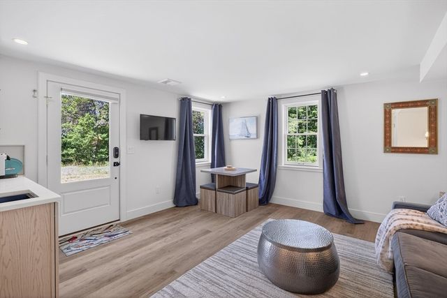 410 Blueberry Pond Dr, Brewster, MA 02631